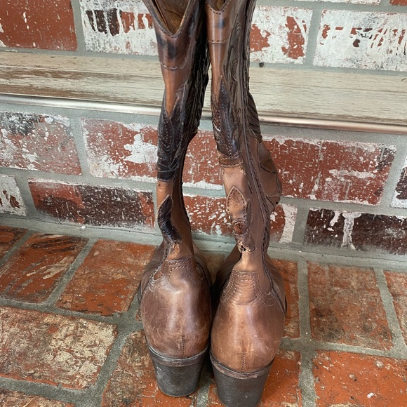 GORGEOUS leather boots with INCREDIBLE cut out details! 🤠🤠 see pic for details - Picture 14 of 16